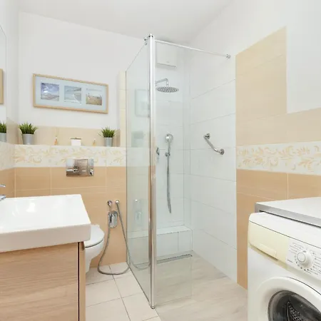 Jasny & Przestronny Z Balkonem I Parkingiem By Rent Like Apartment Gdynia