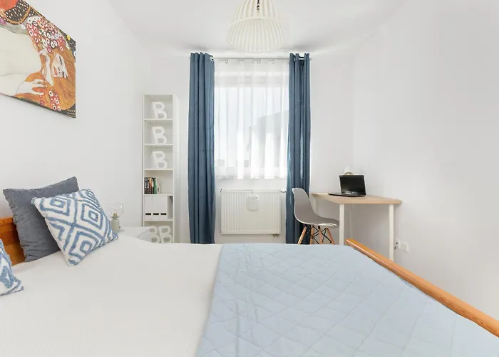 Jasny & Przestronny Z Balkonem I Parkingiem By Rent Like شقة غدينيا