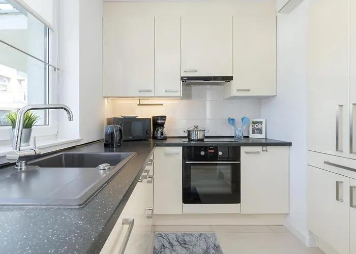 Jasny & Przestronny Z Balkonem I Parkingiem By Rent Like Апартаменти Гдиня